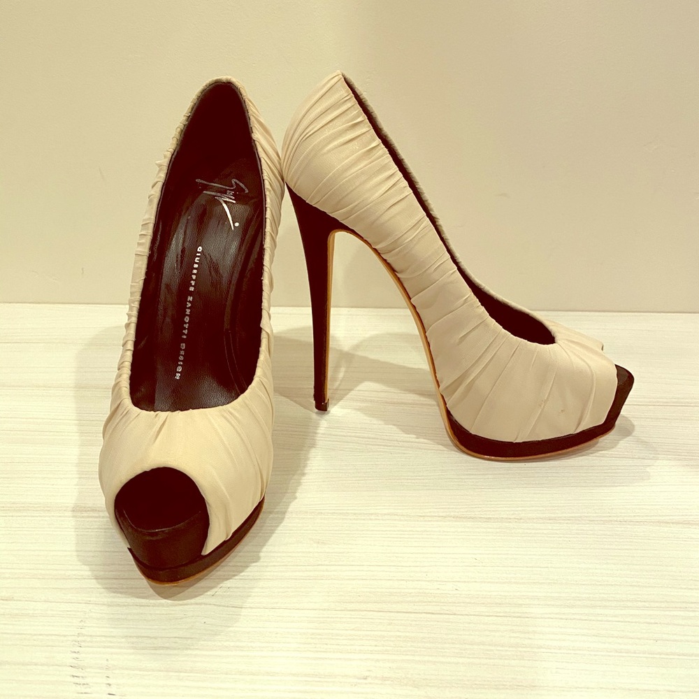 Giuseppe Zanotti Design Pumps
